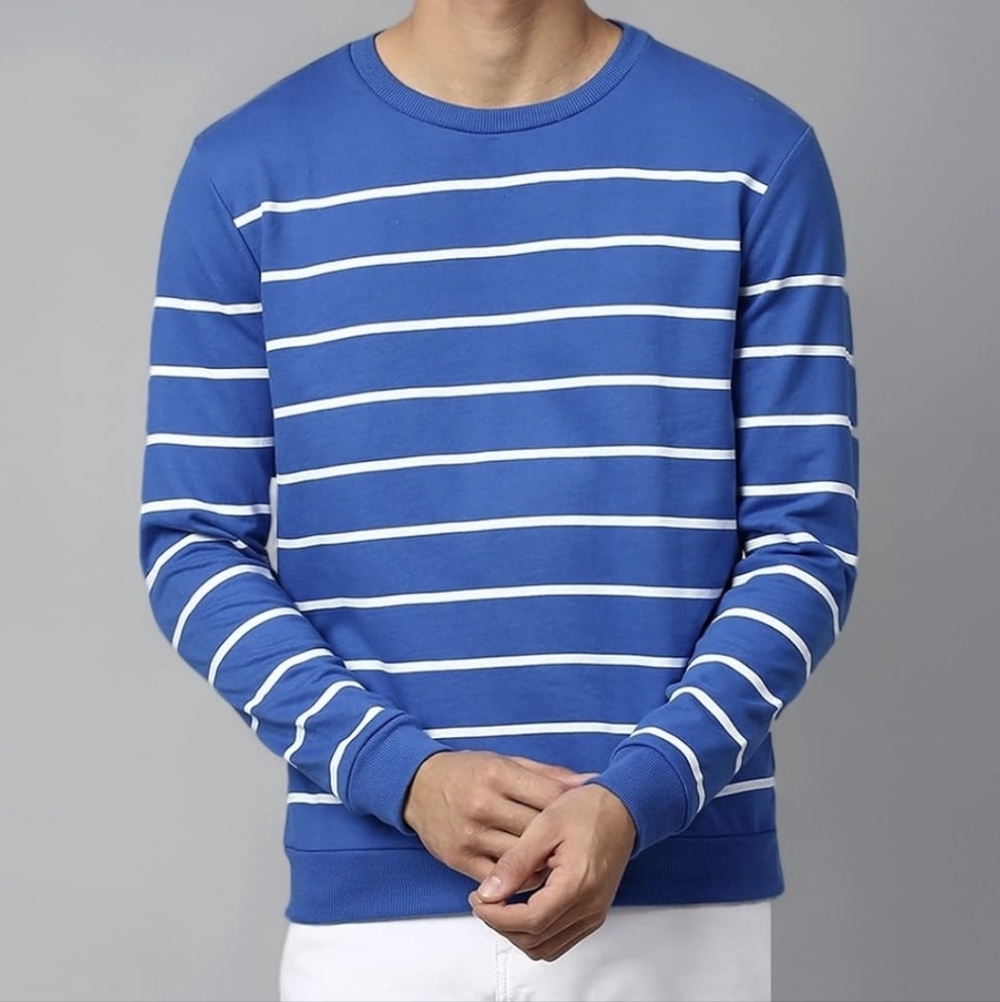 Aeropostale Blue and White Striped Crew Neck Sweater